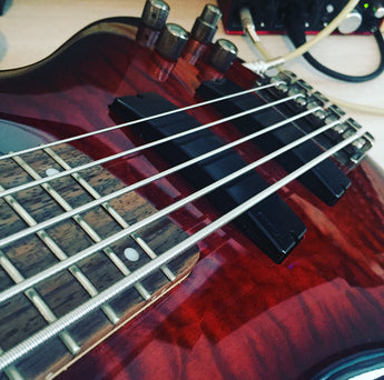 How To Record Electric Bass Guitar - Simple Recording Tip